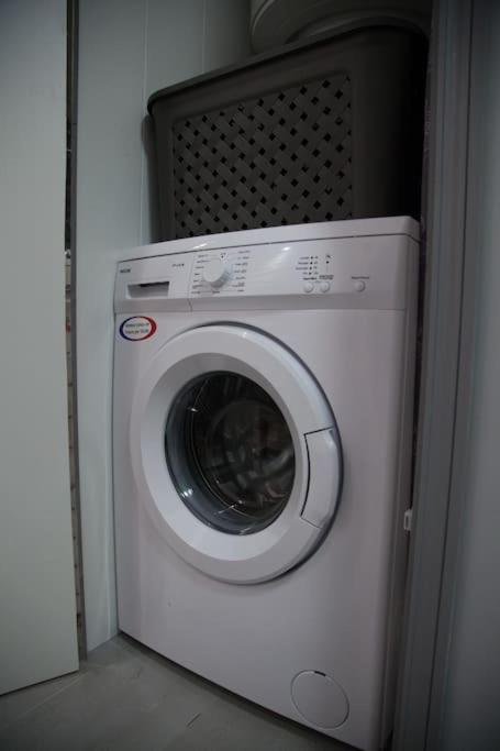 Stylish Studio In Only 50 Meters From Beach ! Νίκαια Εξωτερικό φωτογραφία