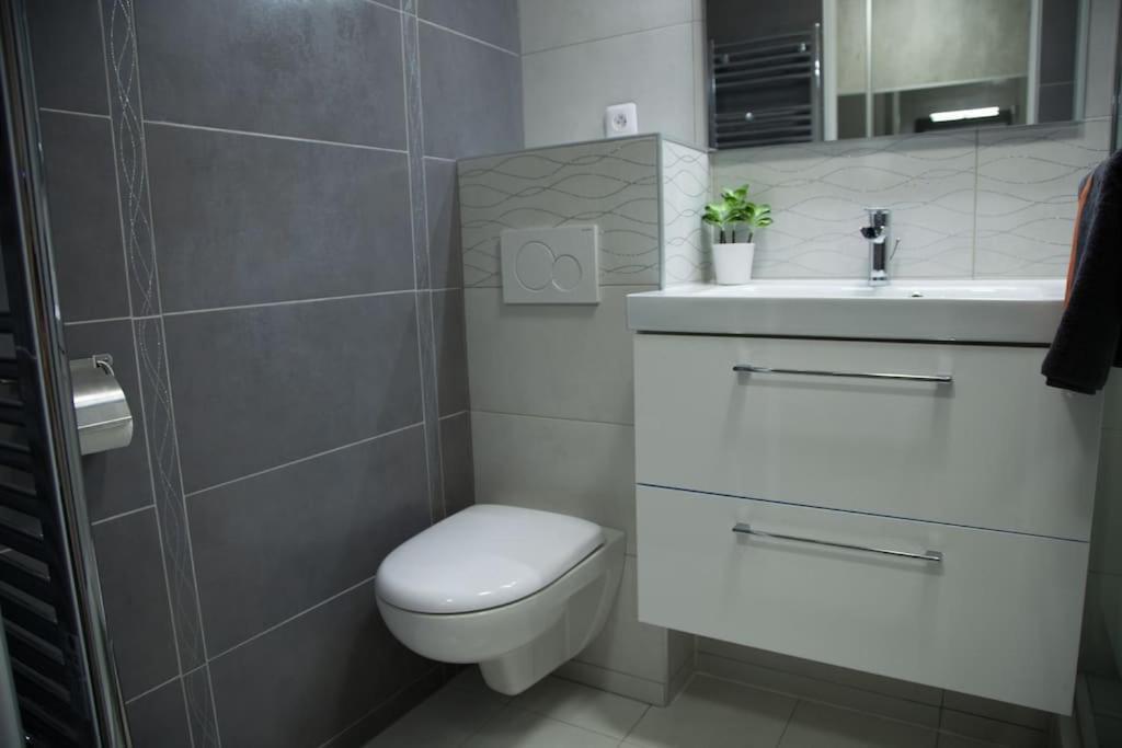 Stylish Studio In Only 50 Meters From Beach ! Νίκαια Εξωτερικό φωτογραφία